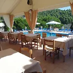 Skiathos Diamond شقة فندقية 4*